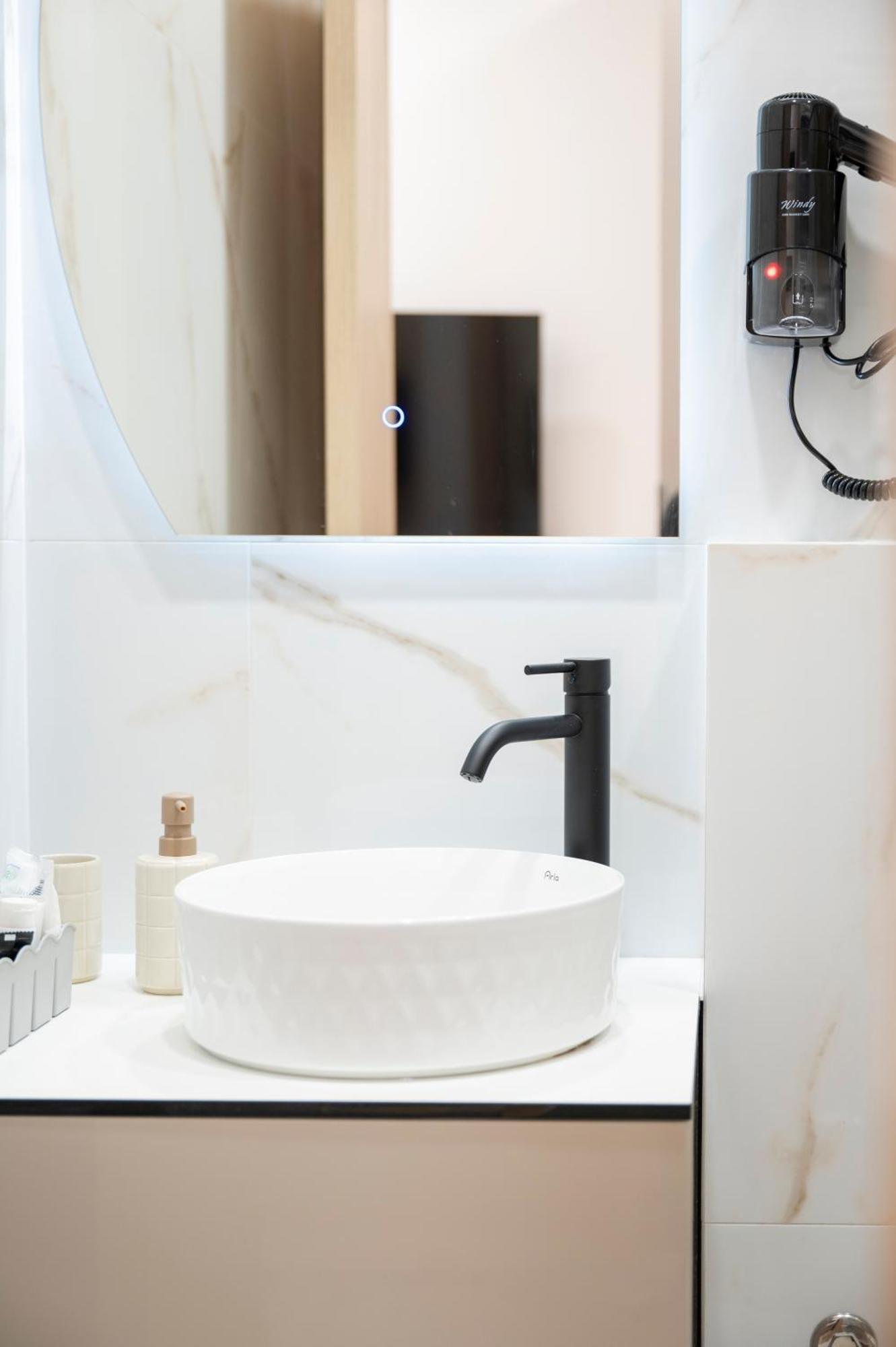 Bella Suites - Garage Parking-Additional Payment-2Min From Apartments * Sarajevo